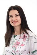Teodora Dimitrova is a Chartered Certified Accountant with a Bachelor’s degree in Economics specialised in accounting for business owners and contractors, with additional experience in project finance.